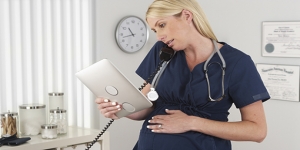 Salute e sicurezza in gravidanza e dopo il parto: le norme da rispettare