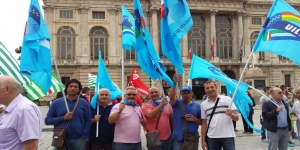 Corteo e sciopero dei ferrovieri per le vie di Torino