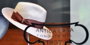 Caso Borsalino: l&#039;asta viene vinta da Camperio, prosegue la produzione di cappelli a marchio Borsalino