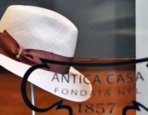 Caso Borsalino: l'asta viene vinta da Camperio, prosegue la produzione di cappelli a marchio Borsalino